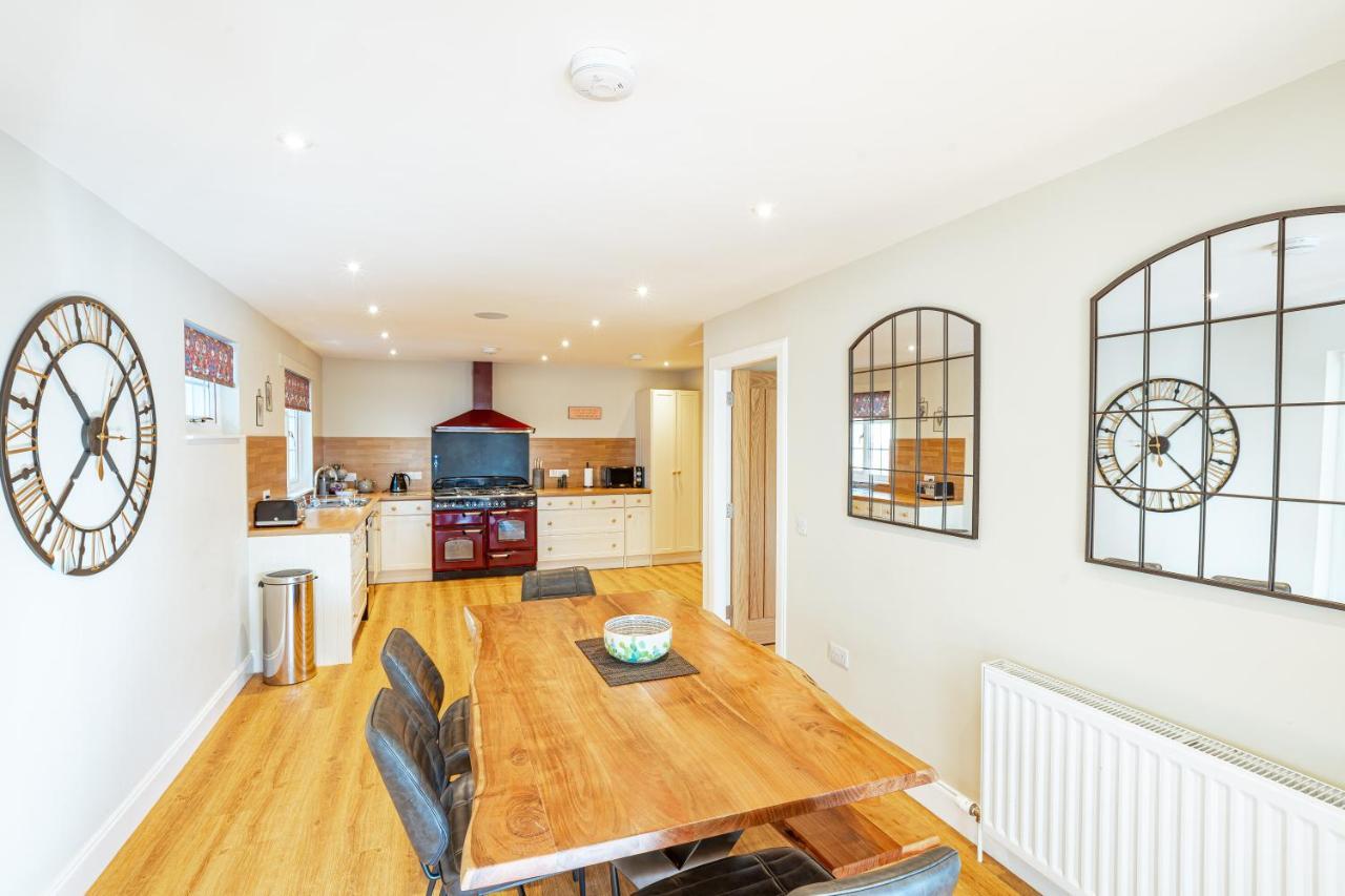 Sparrowhawk Cottage With Hot Tub Newton Stewart Exterior photo